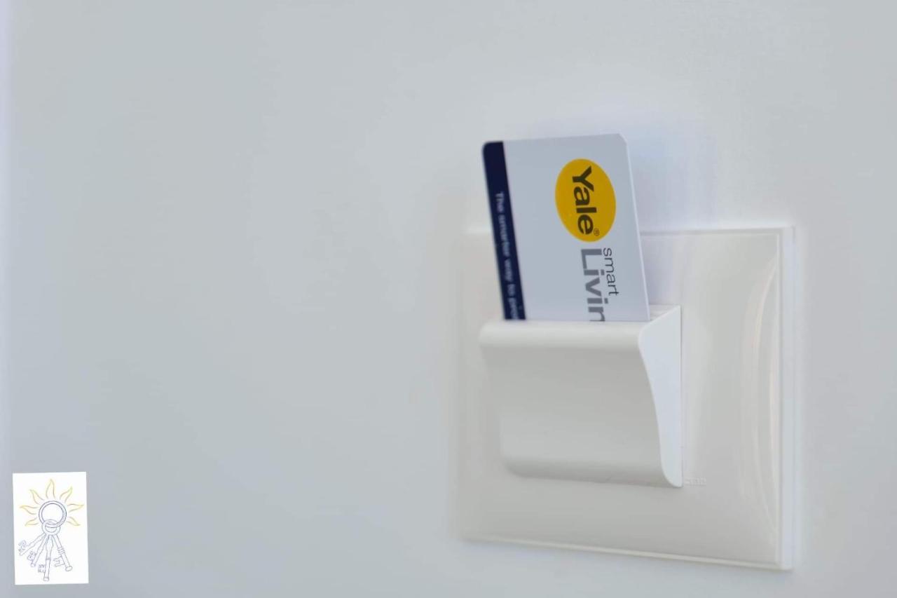 Nili Deluxe Hotell Sarandë Exteriör bild