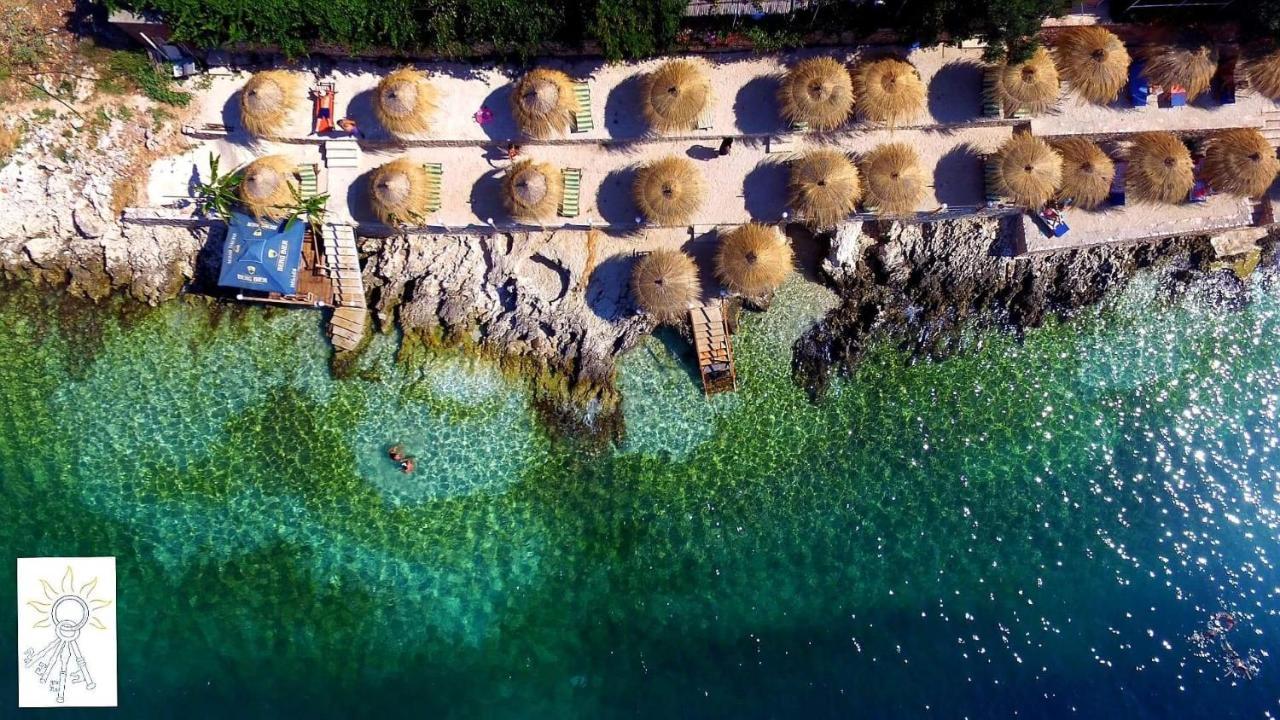 Nili Deluxe Hotell Sarandë Exteriör bild