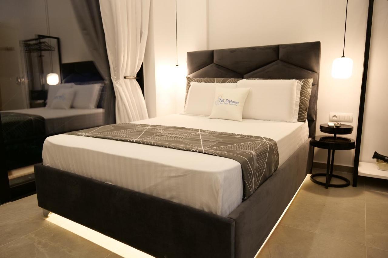 Nili Deluxe Hotell Sarandë Exteriör bild