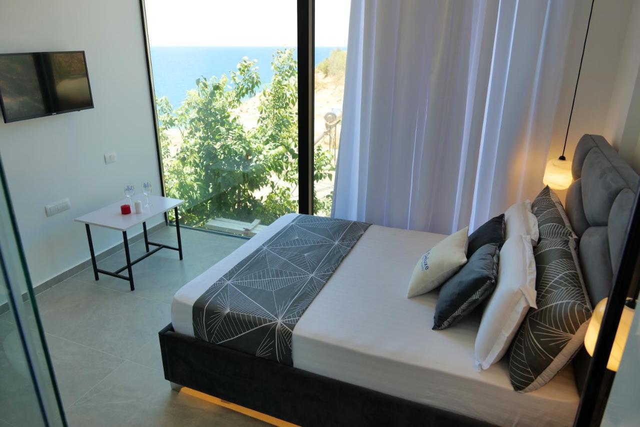 Nili Deluxe Hotell Sarandë Exteriör bild