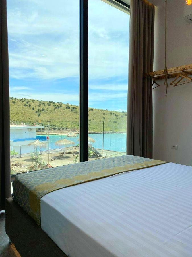 Nili Deluxe Hotell Sarandë Exteriör bild