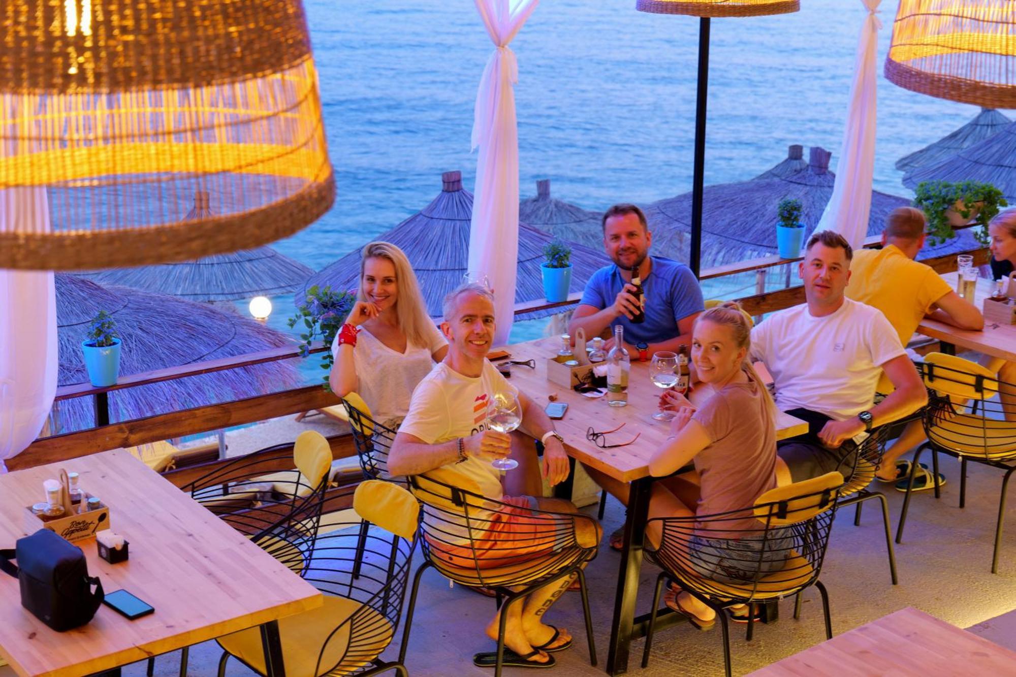 Nili Deluxe Hotell Sarandë Exteriör bild